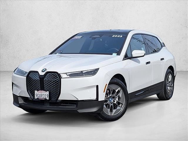 2023 BMW ix
