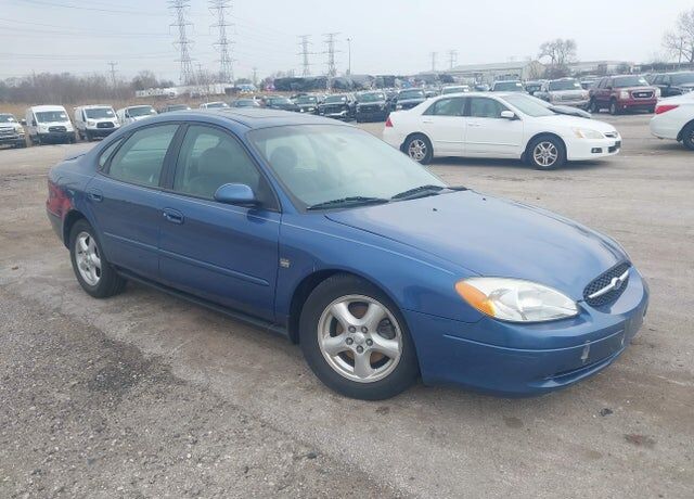 2002 FORD Taurus
