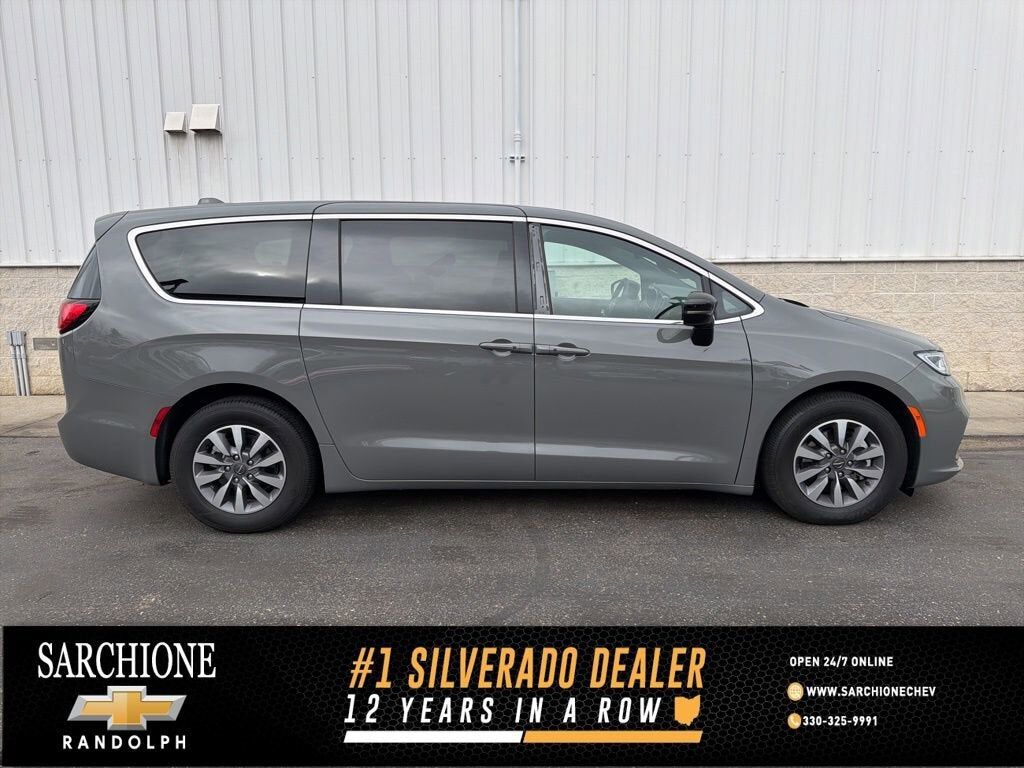 2025 CHRYSLER Pacifica