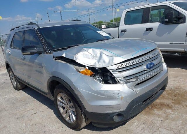 2011 FORD Explorer
