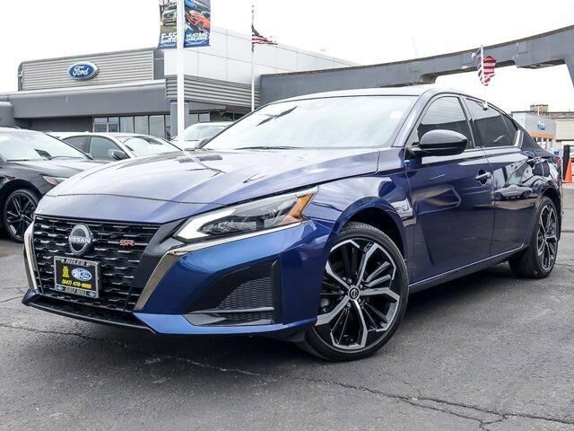 2024 NISSAN Altima