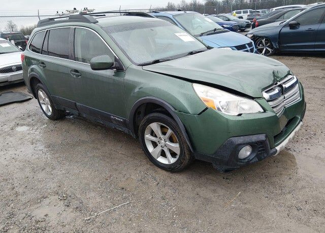 2014 SUBARU Outback