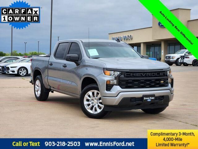 2024 CHEVROLET Silverado