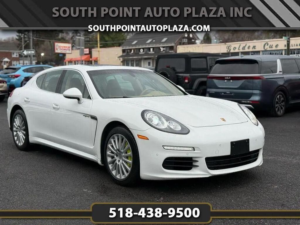 2014 PORSCHE Panamera