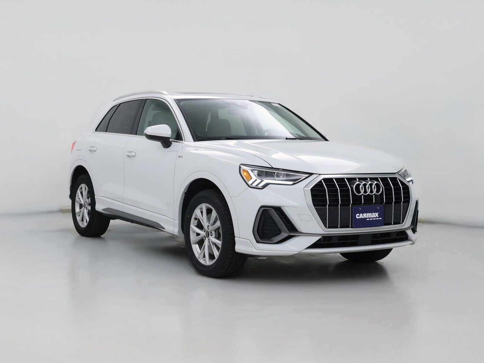 2023 AUDI Q3