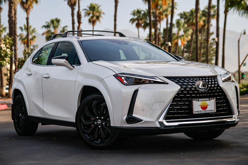 2024 LEXUS UX
