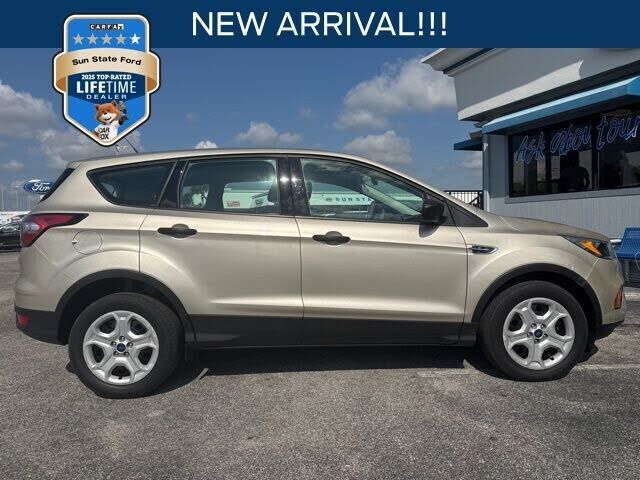 2017 FORD Escape