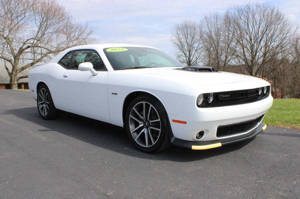 2023 DODGE Challenger