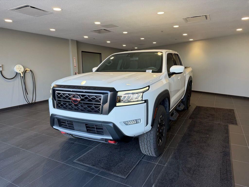 2023 NISSAN Frontier