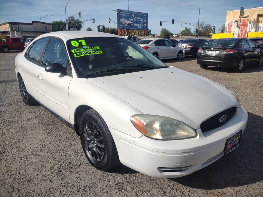 2007 FORD Taurus