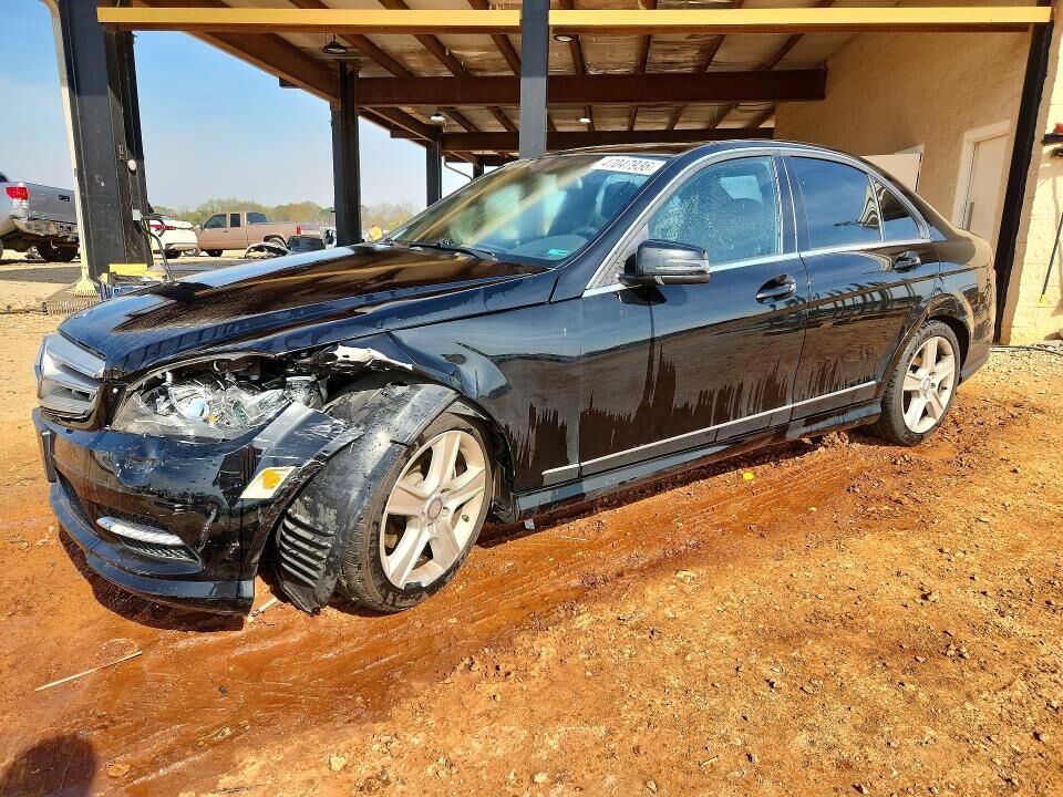2011 MERCEDES-BENZ C-Class