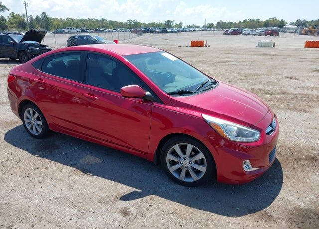 2014 HYUNDAI Accent