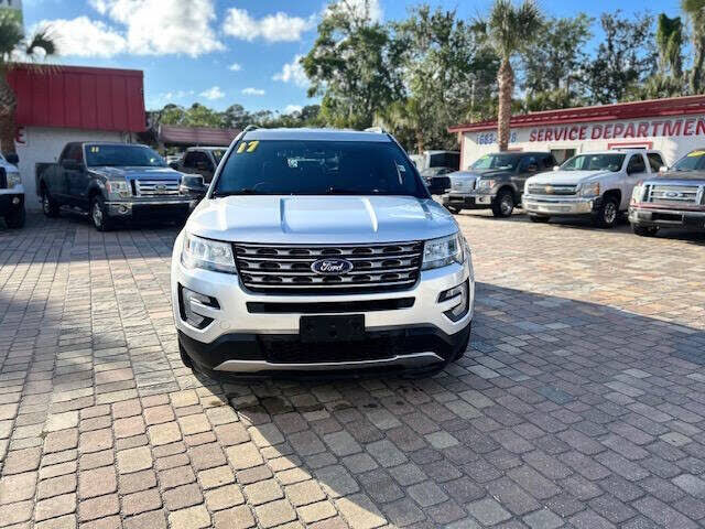 2017 FORD Explorer