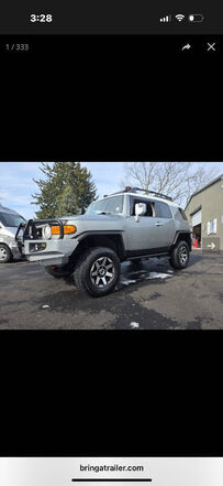 2010 TOYOTA FJ Cruiser