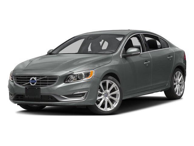 2017 VOLVO S60
