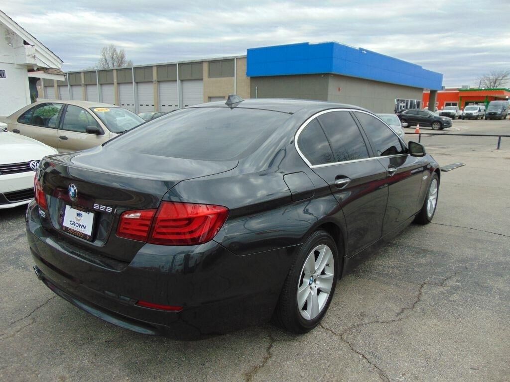 2011 BMW 528i