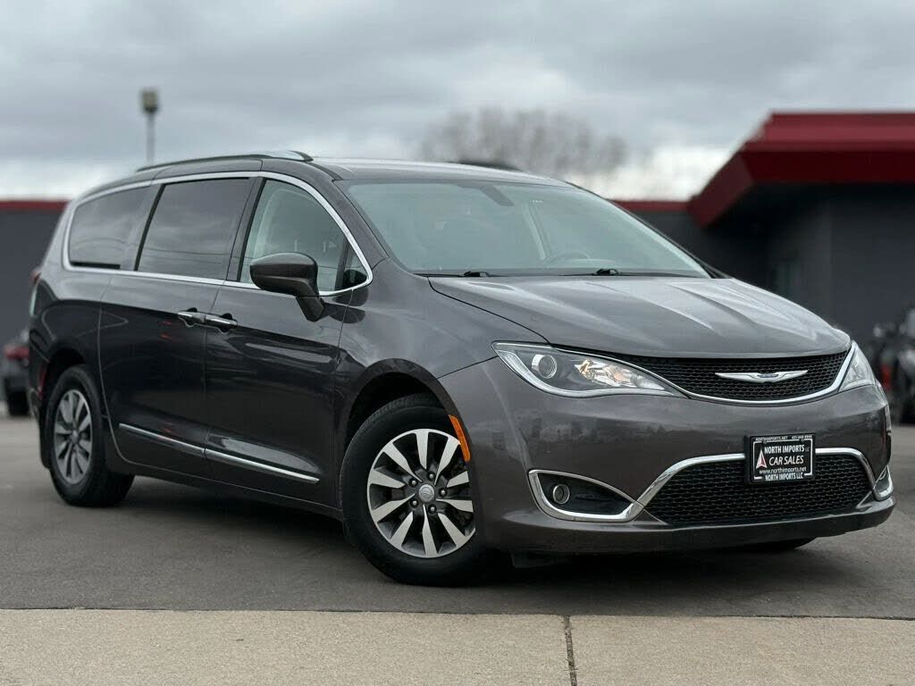 2020 CHRYSLER Pacifica
