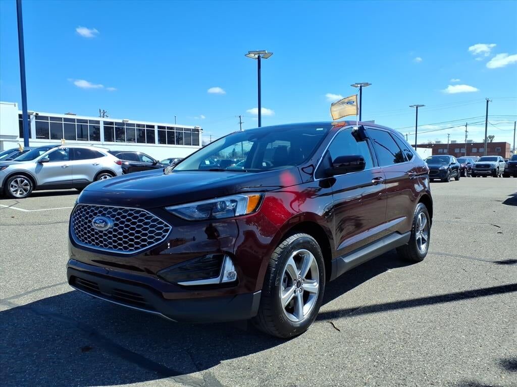 2023 FORD Edge