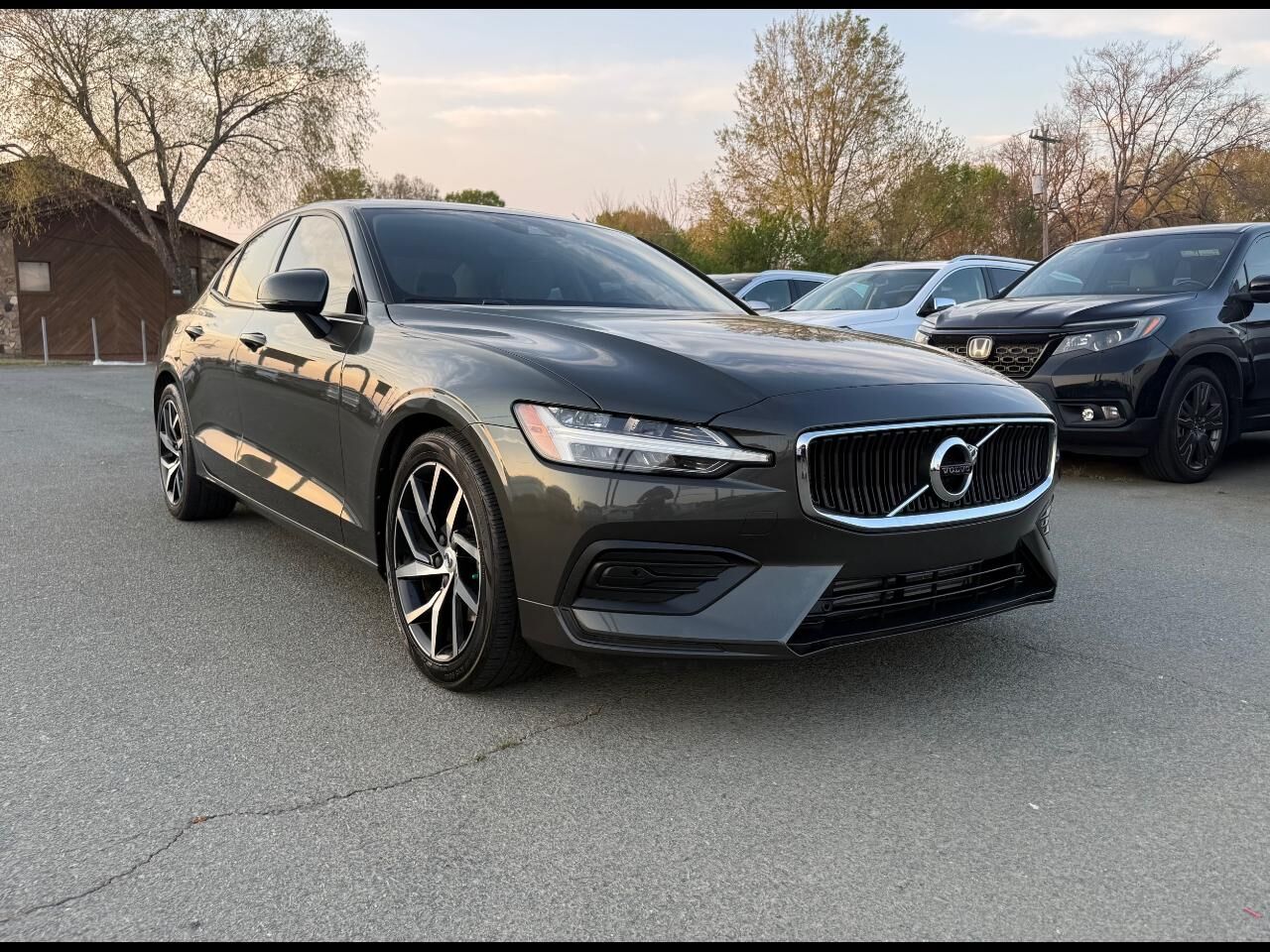 2020 VOLVO S60