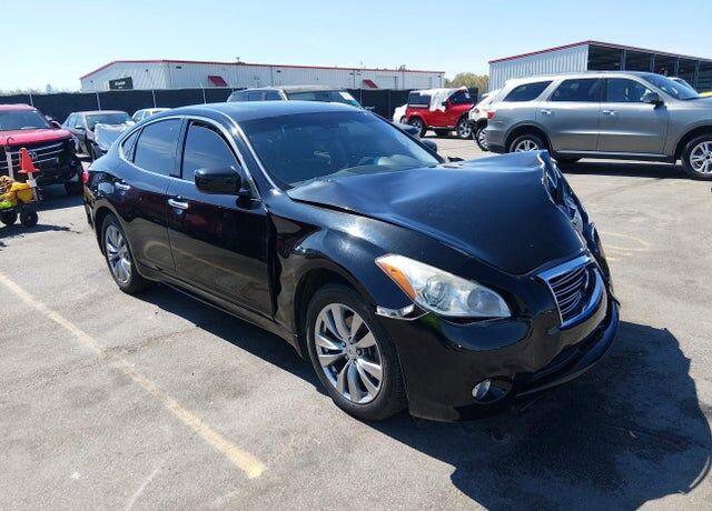 2013 INFINITI M37