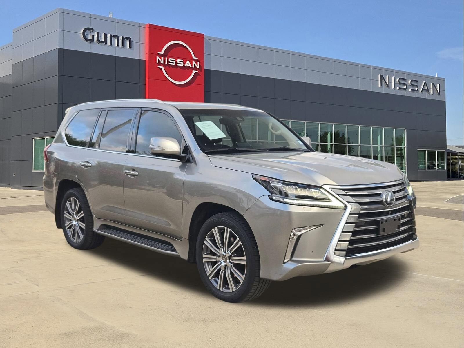 2016 LEXUS LX