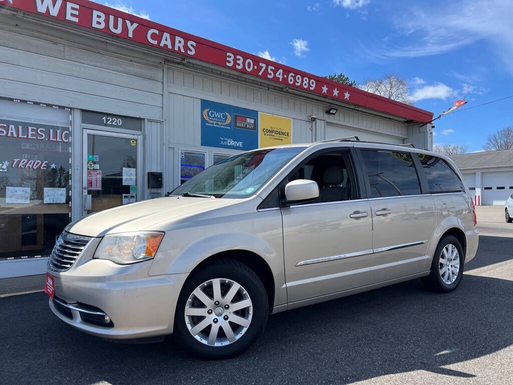 2014 CHRYSLER Town and Country