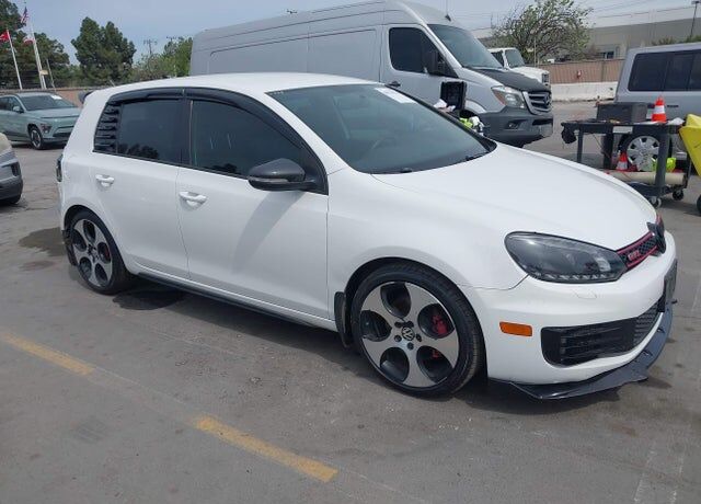 2011 VOLKSWAGEN GTI