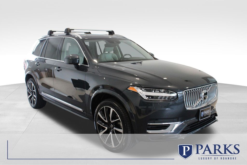 2021 VOLVO XC90