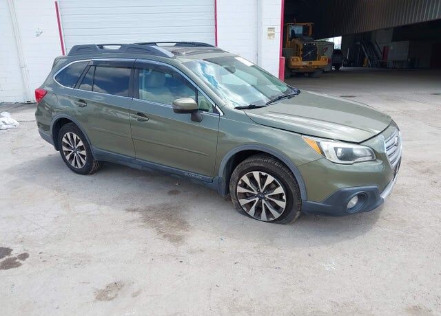 2015 SUBARU Outback