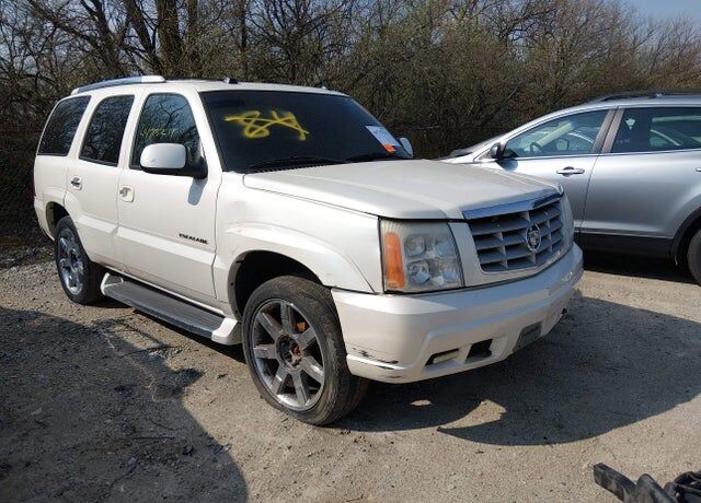 2005 CADILLAC Escalade