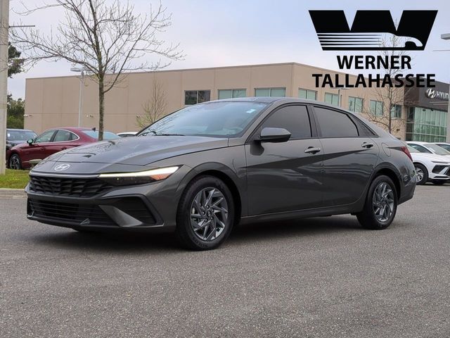 2024 HYUNDAI Elantra