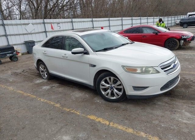 2012 FORD Taurus