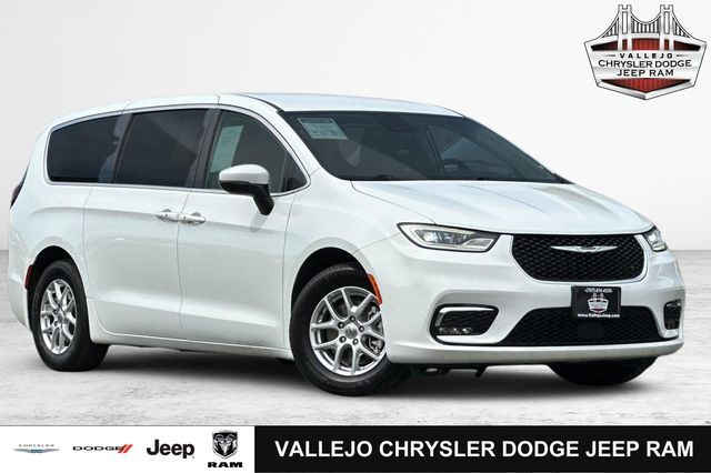2023 CHRYSLER Pacifica