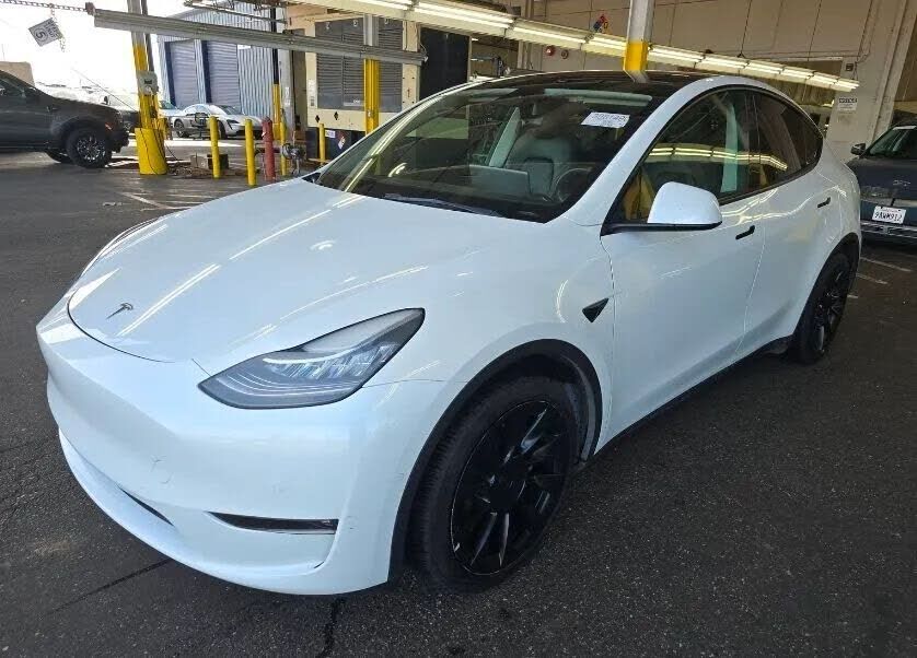 2021 TESLA Model Y