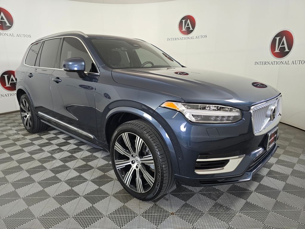 2024 VOLVO XC90