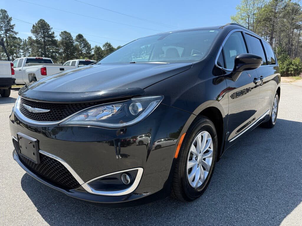 2017 CHRYSLER Pacifica