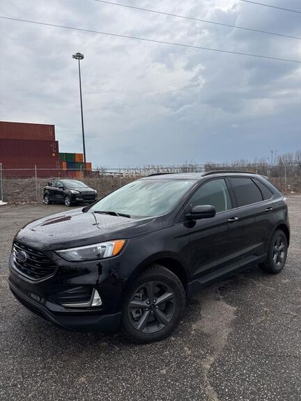 2023 FORD Edge