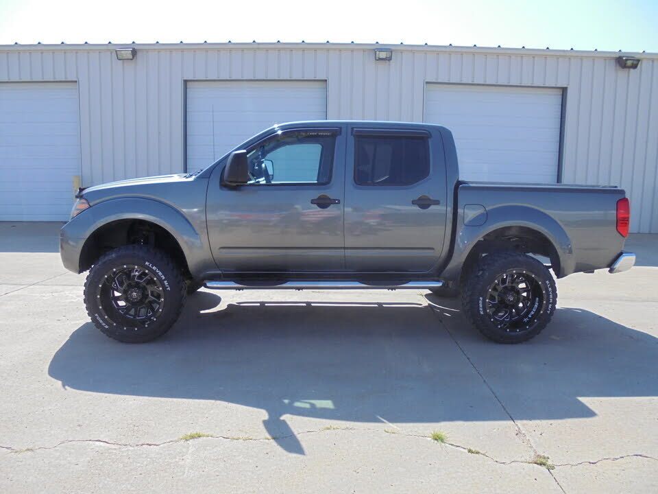 2017 NISSAN Frontier