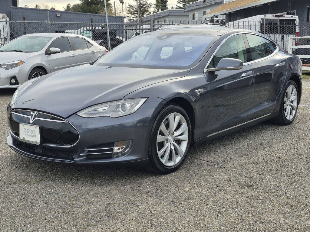 2014 TESLA Model S