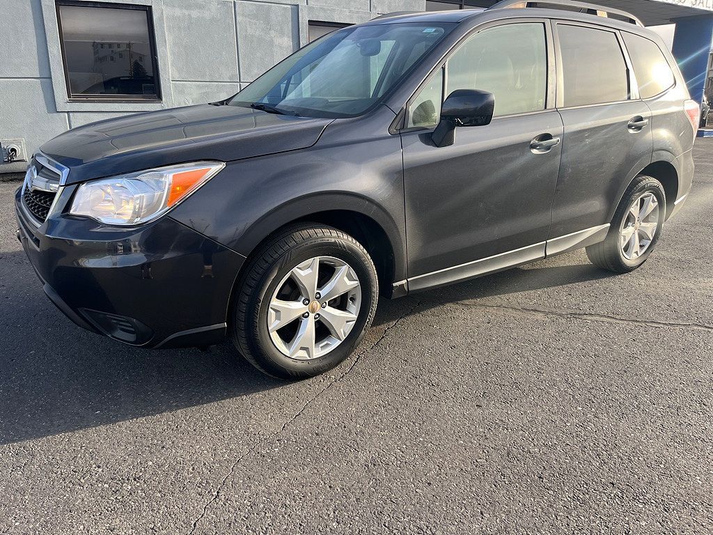 2014 SUBARU Forester