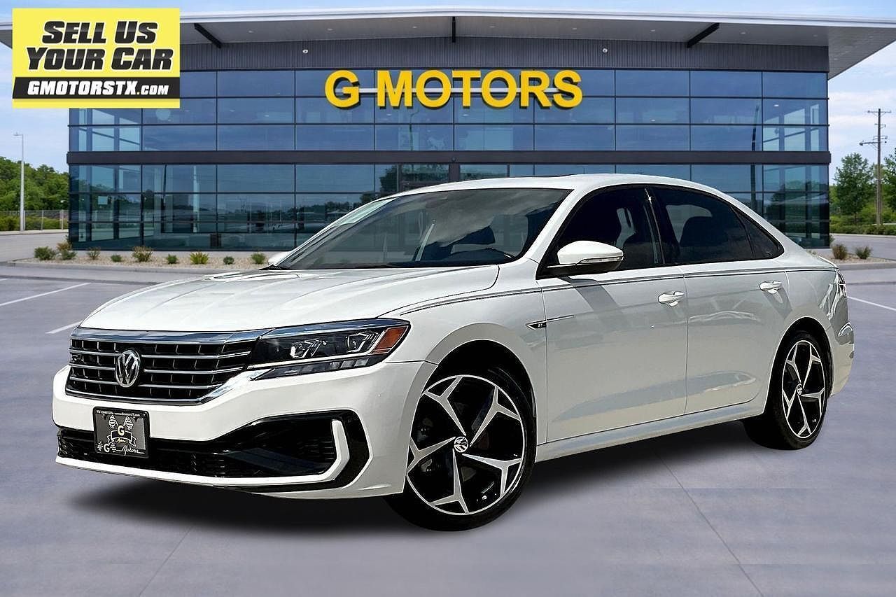 2021 VOLKSWAGEN Passat