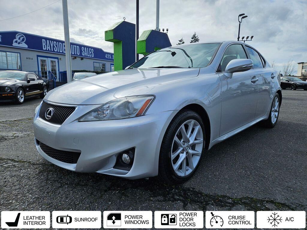 2011 LEXUS IS