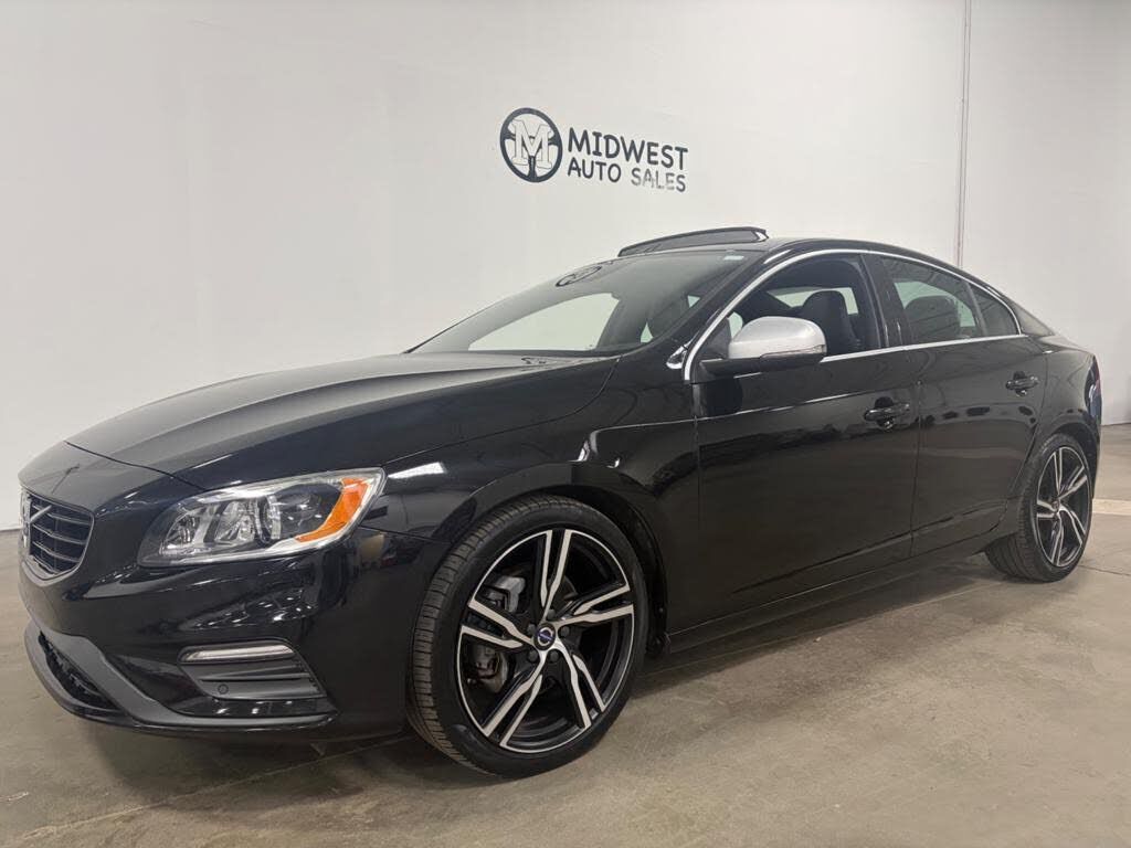 2017 VOLVO S60