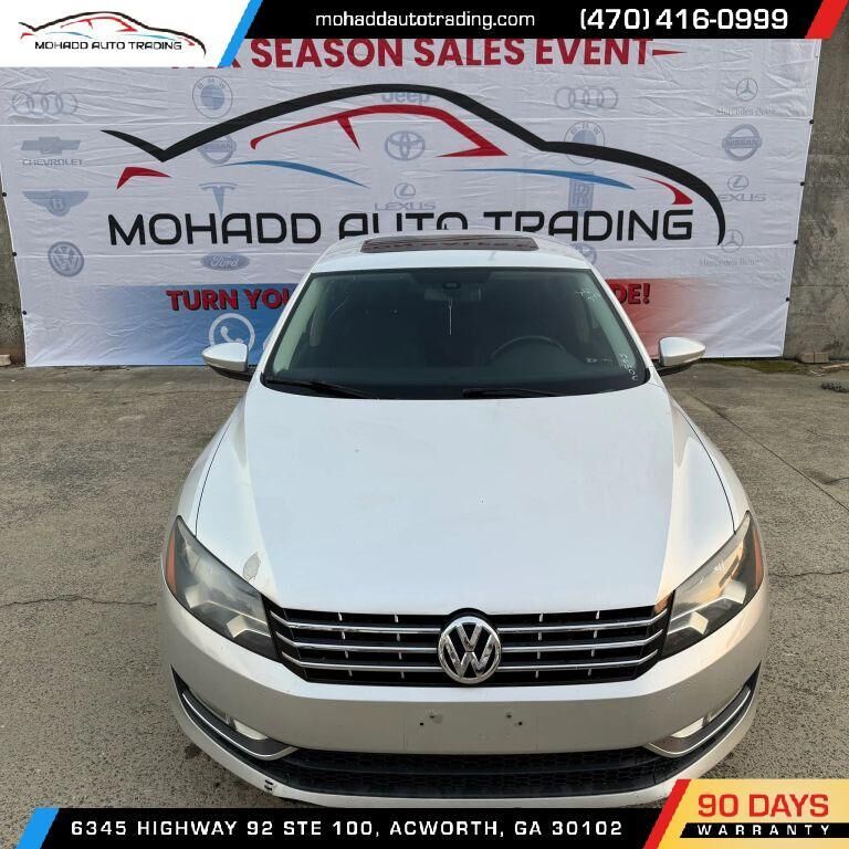 2012 VOLKSWAGEN Passat