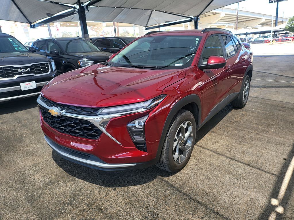 2025 CHEVROLET Trax