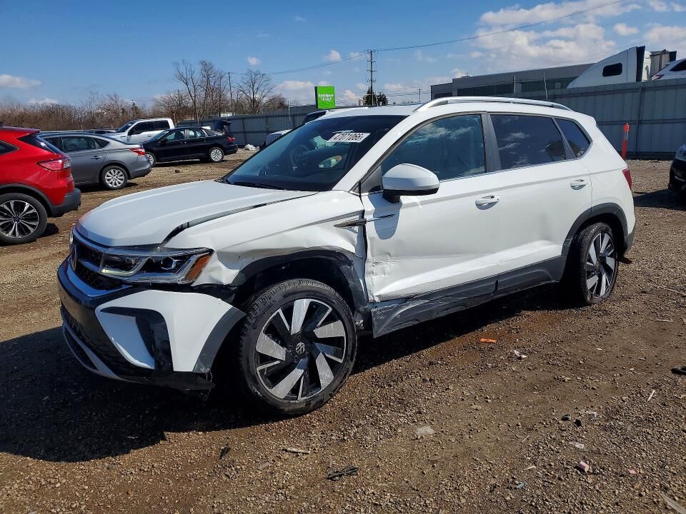 2024 VOLKSWAGEN Taos 4Motion