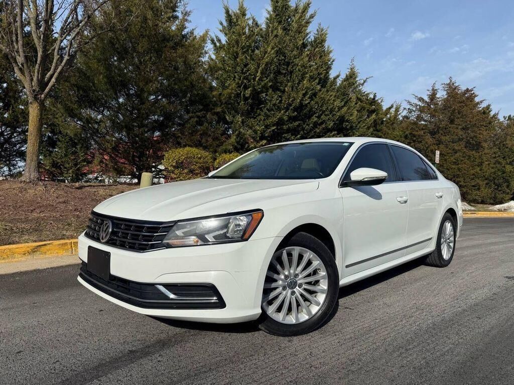 2017 VOLKSWAGEN Passat