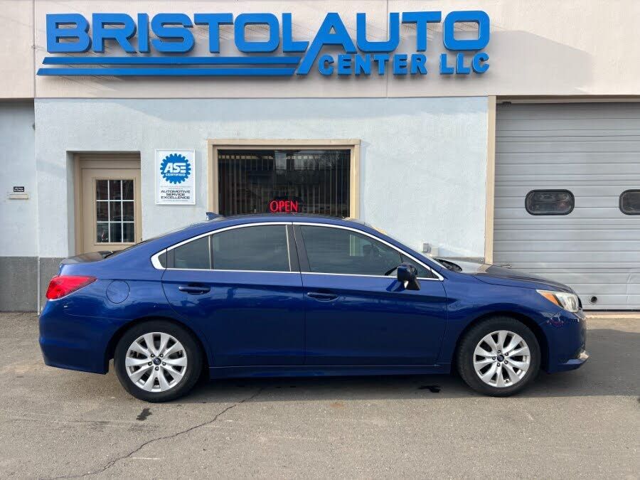 2016 SUBARU Legacy