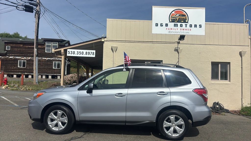 2015 SUBARU Forester