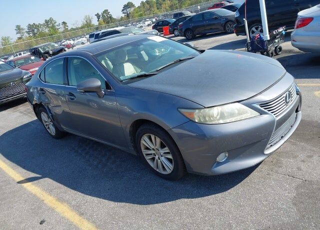2013 LEXUS ES